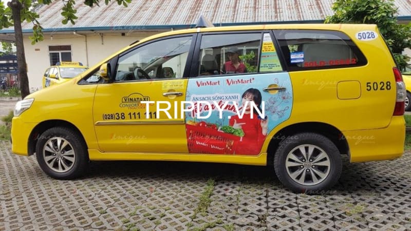 10 Hãng taxi quận 1 giá rẻ số điện thoại đi sân bay Tân Sơn Nhất